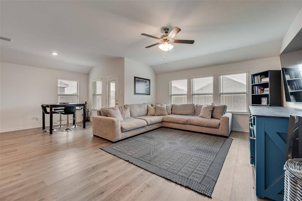 Aubrey, TX 76227,10108 Autumn Leaves Lane