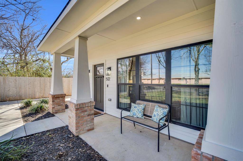 Waxahachie, TX 75165,512 E Parks Avenue