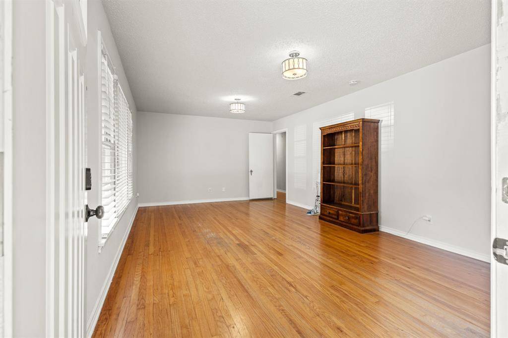 Dallas, TX 75227,2711 Santa Cruz Drive