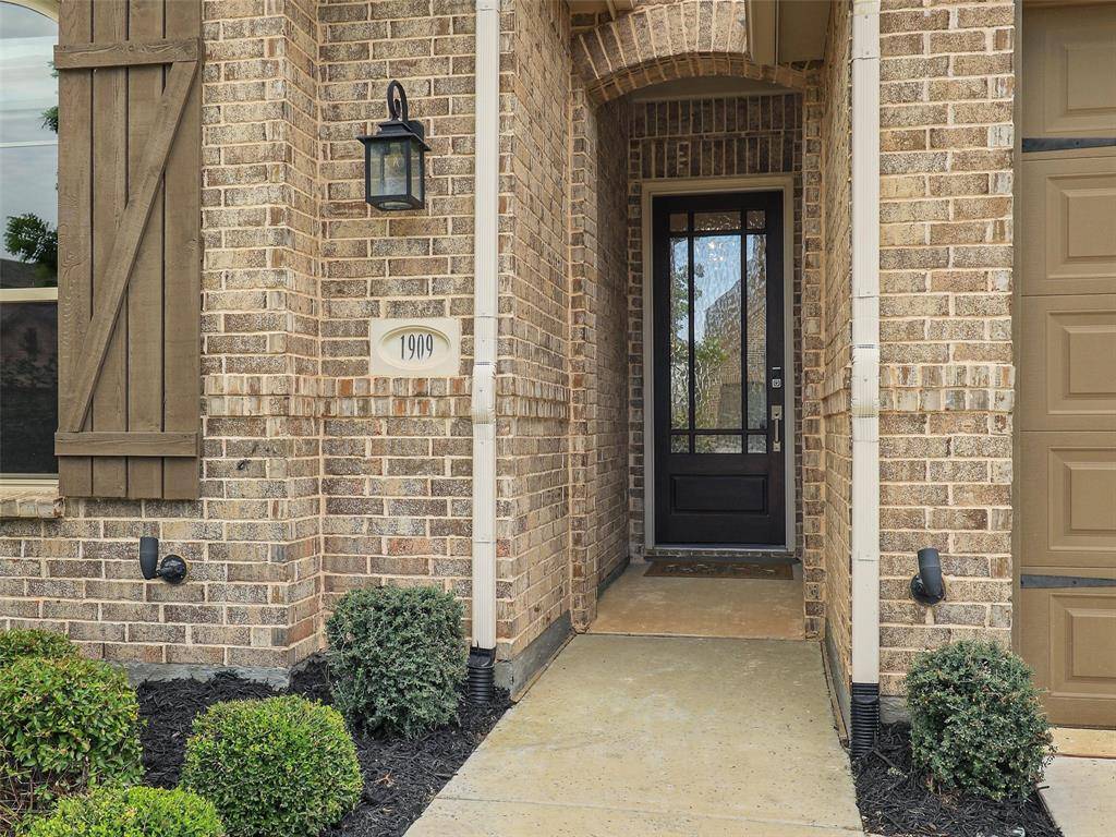 Aubrey, TX 76227,1909 Dappled Grey Avenue