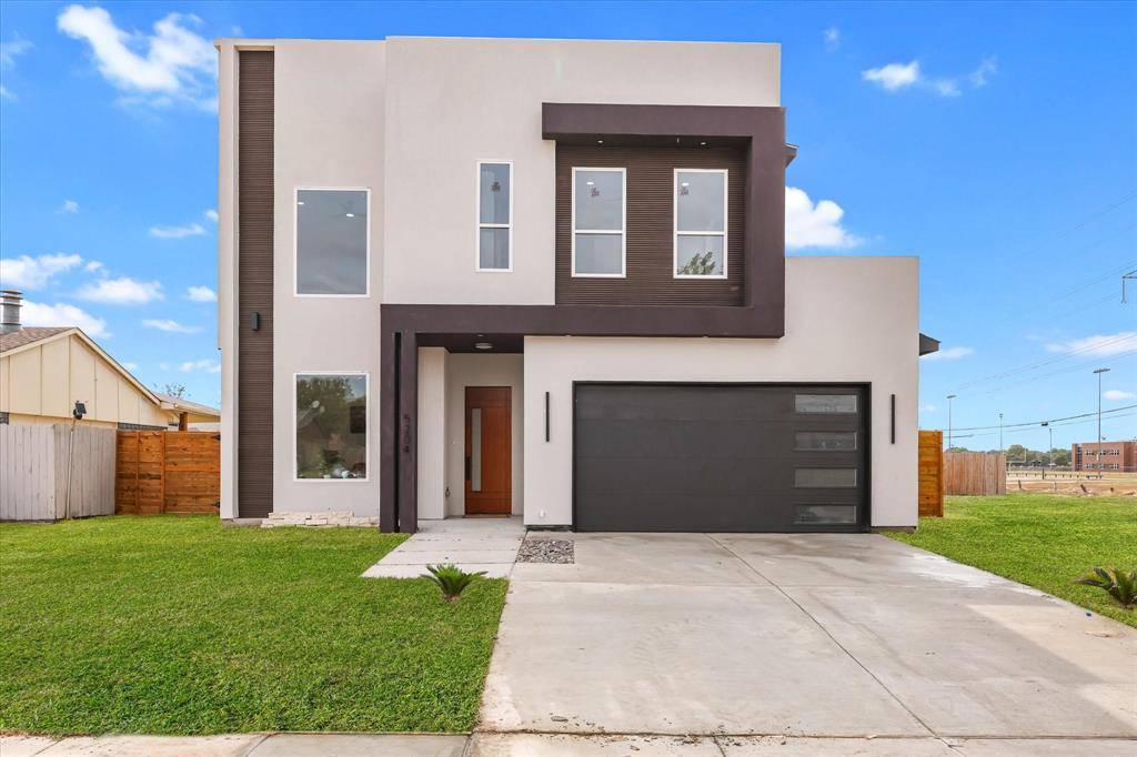 The Colony, TX 75056,5204 Gibson Drive