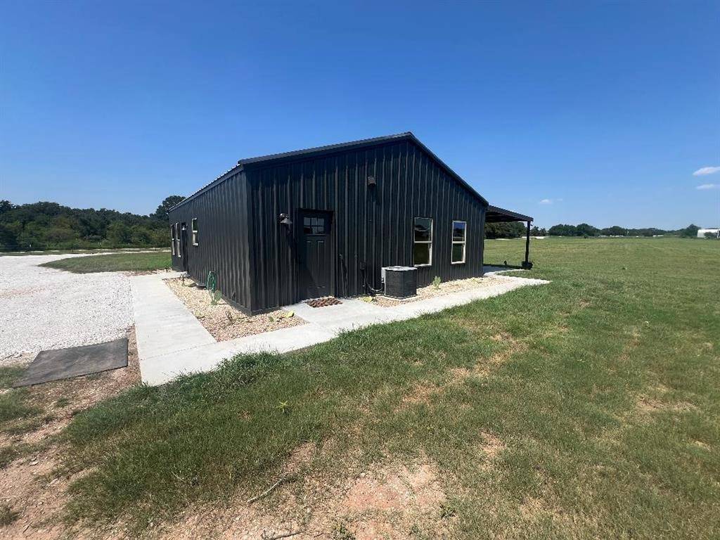 Aquilla, TX 76622,495 FM-933