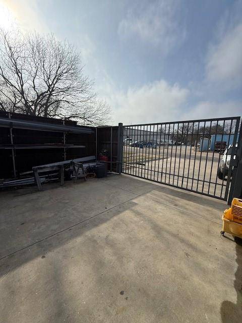 Ennis, TX 75119,504 N Breckenridge Street