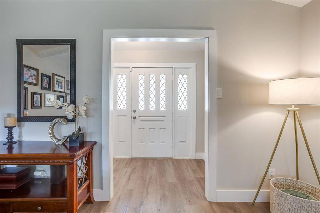 Arlington, TX 76016,5704 Firewood Drive