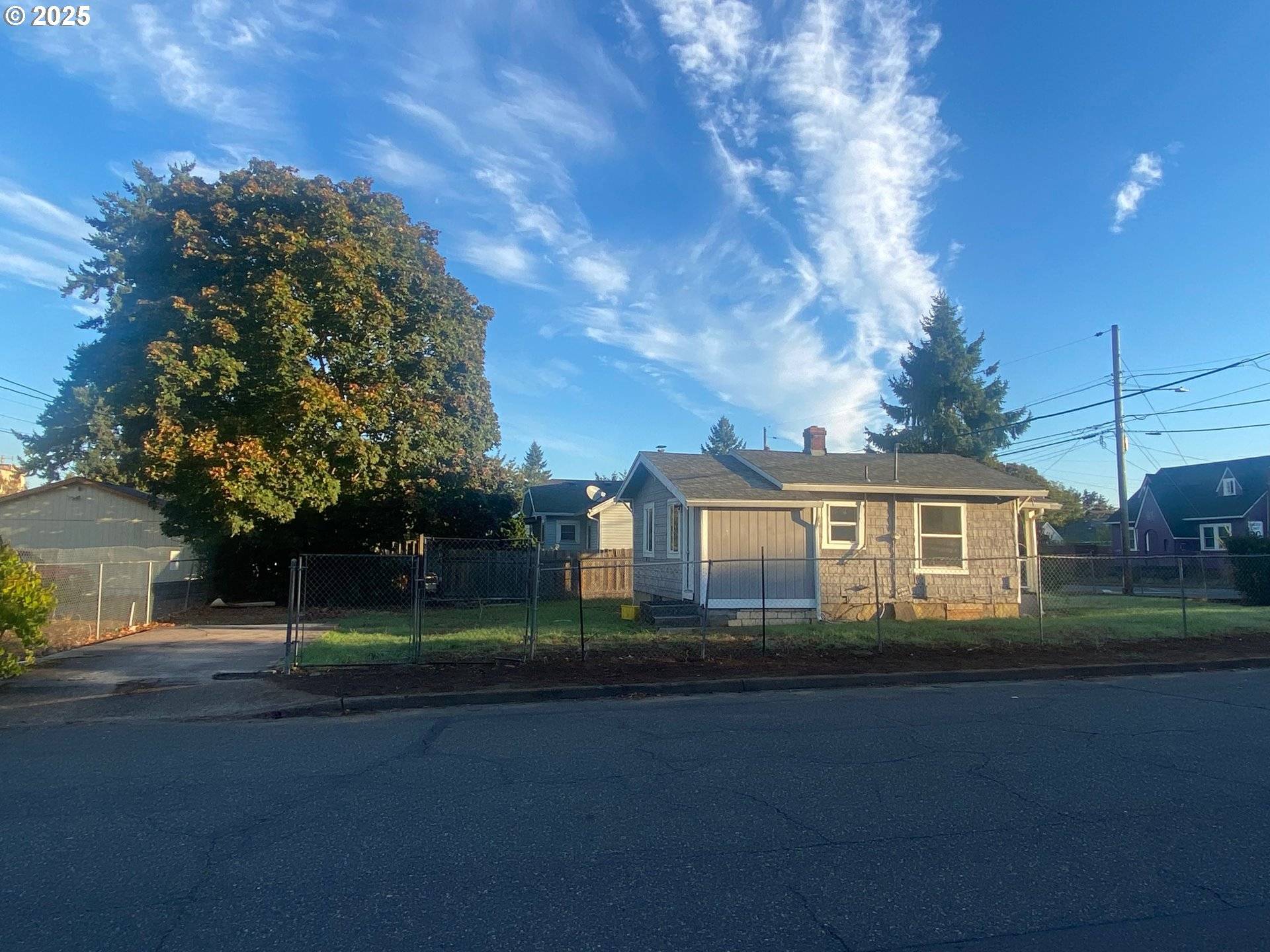 Portland, OR 97266,3727 SE 86TH AVE