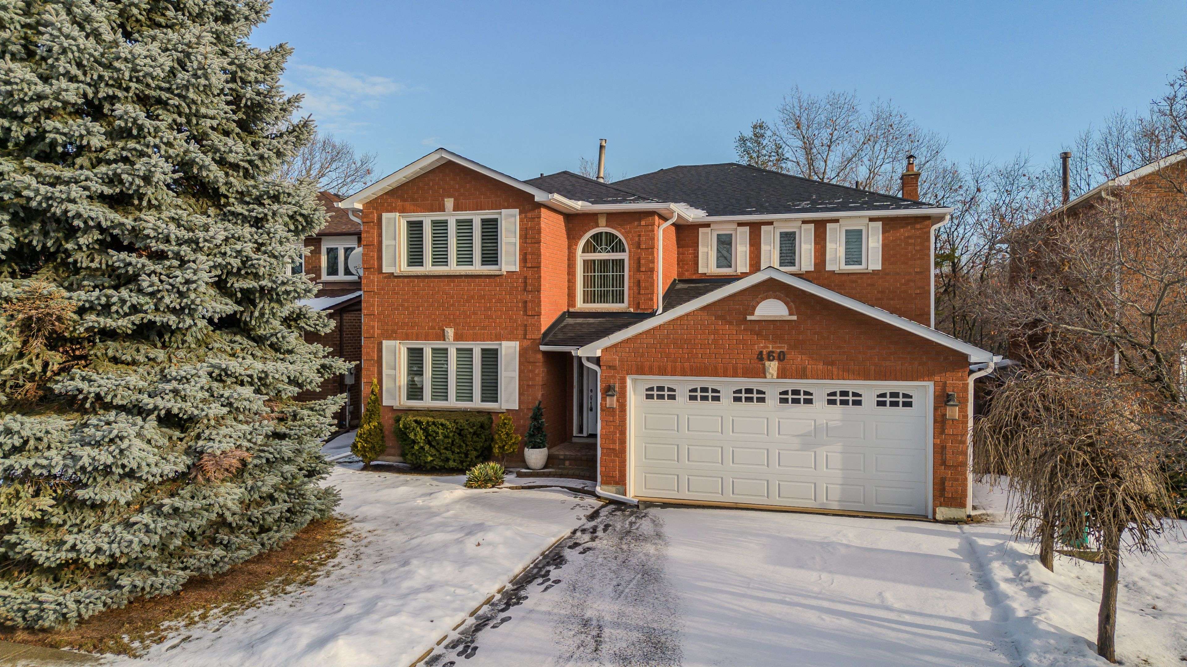 460 Hedgerow LN, Oakville, ON L6H 4V8