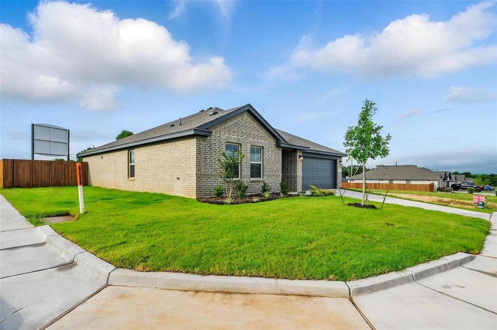 Cleburne, TX 76033,1401 Quail Creek Drive