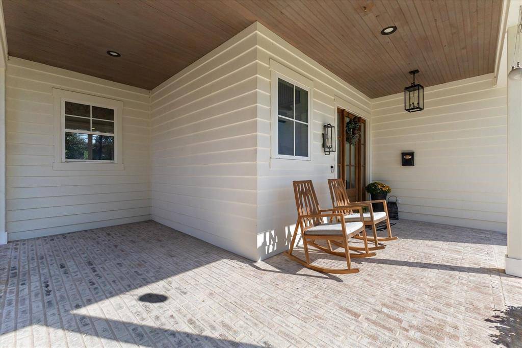 Rockwall, TX 75087,407 S Clark Street