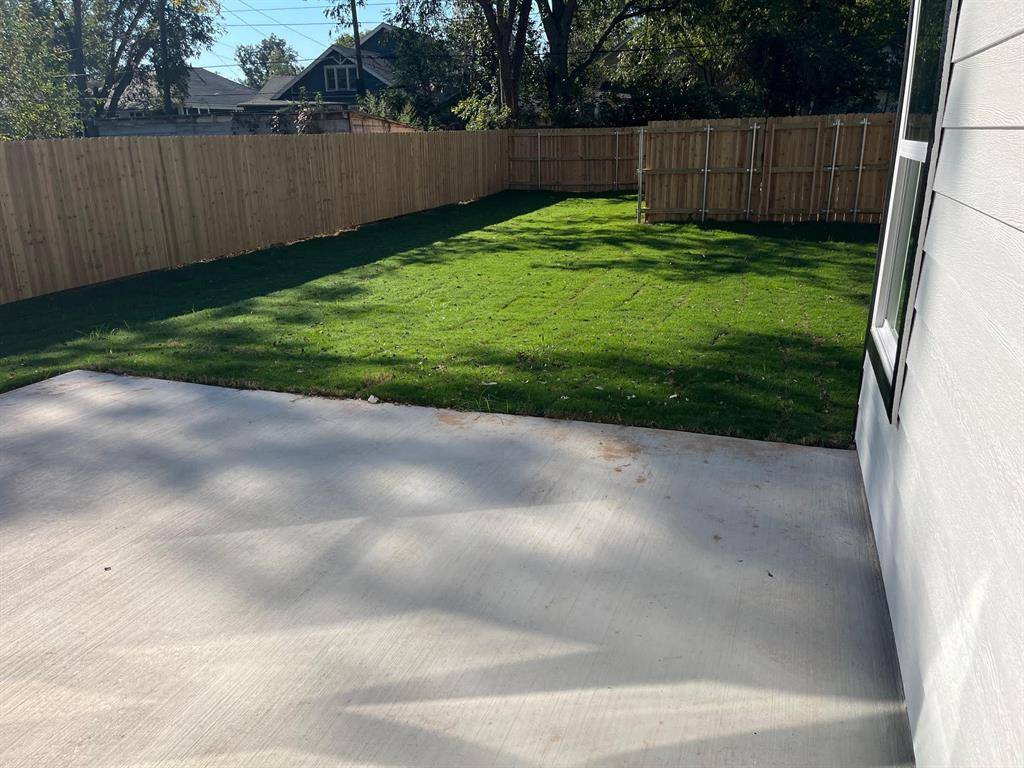 Denison, TX 75021,512 E Gandy Street