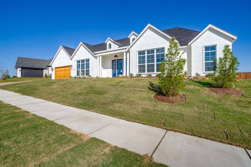 Benbrook, TX 76126,8129 Spanish Hills