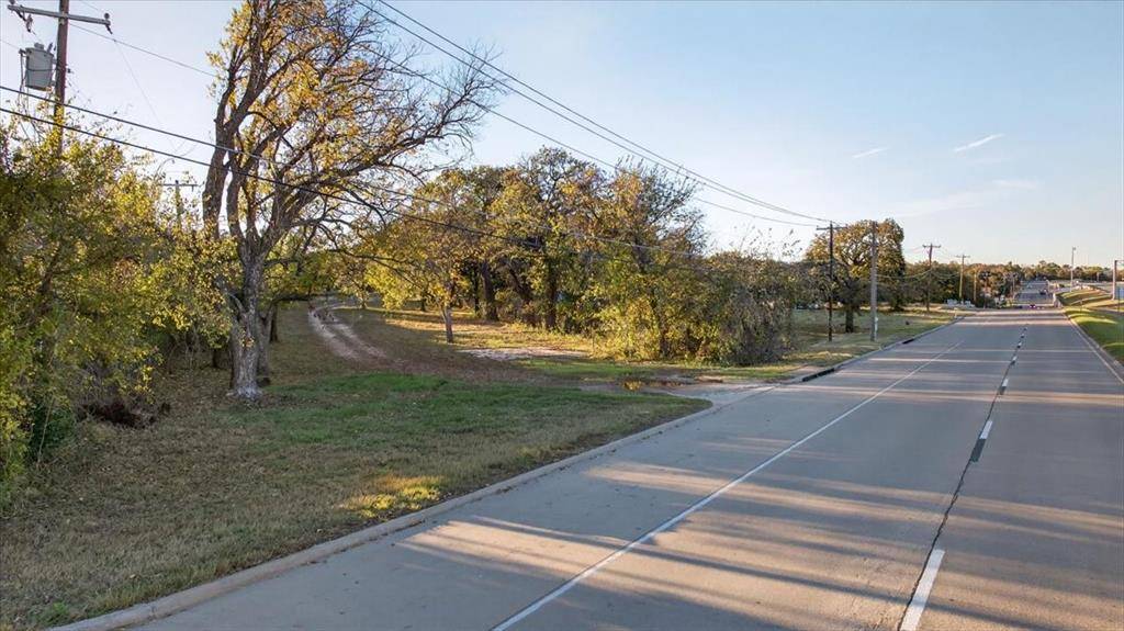 Azle, TX 76020,936 Southeast Parkway