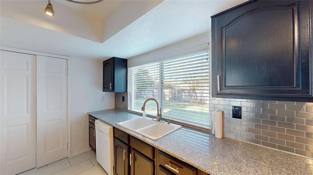 Fort Worth, TX 76133,7748 Landmark Ridge Street