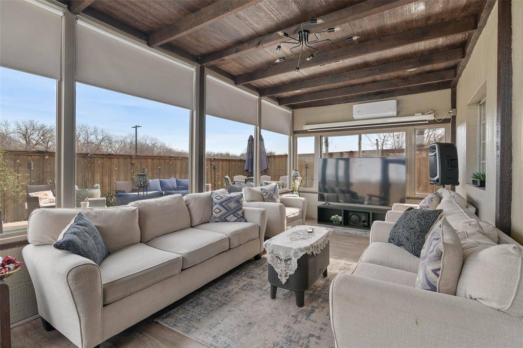 Garland, TX 75040,718 Castlewood Drive