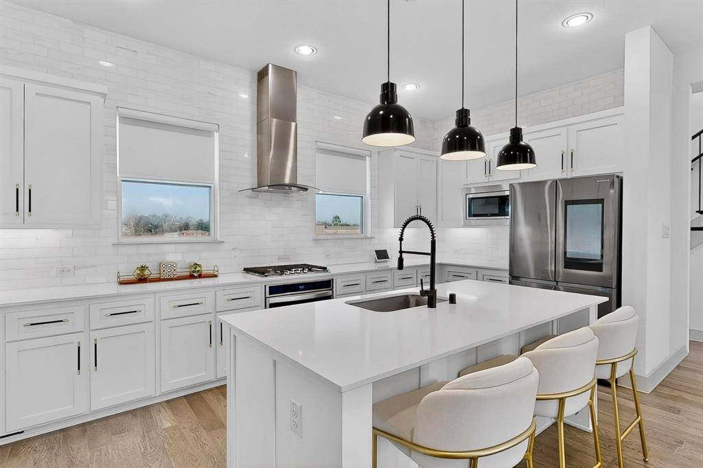 Dallas, TX 75212,2557 Carmelita Street