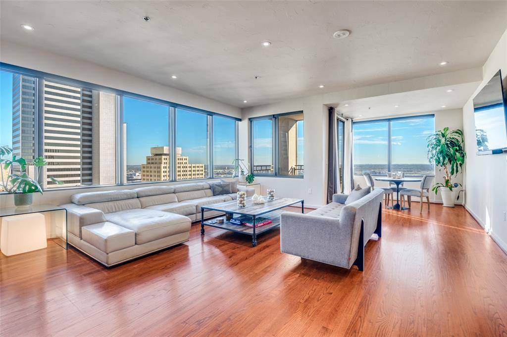 Dallas, TX 75202,1200 Main Street #2412