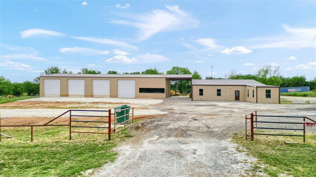 Sherman, TX 75092,28400 W US Highway 82 C