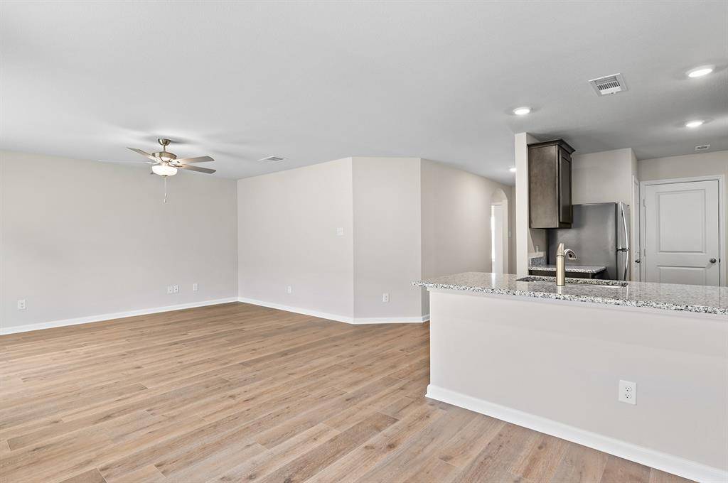 Dallas, TX 75241,4079 Lava Forest Drive