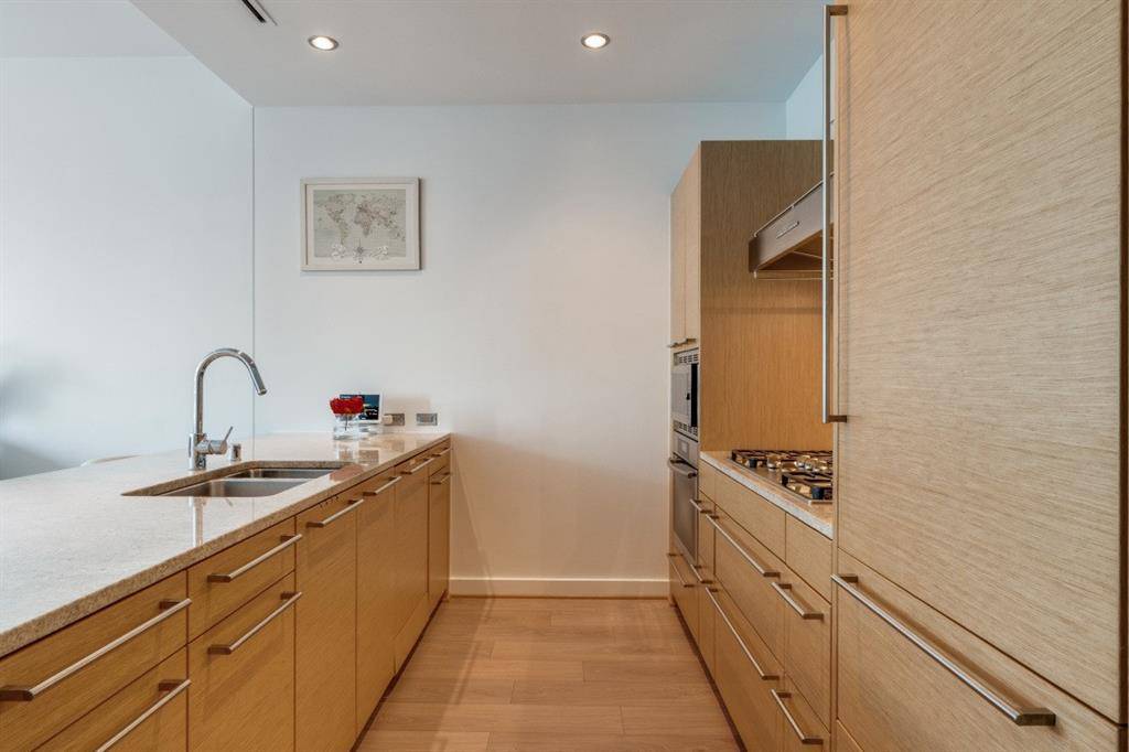 Dallas, TX 75201,2900 Mckinnon Street #603