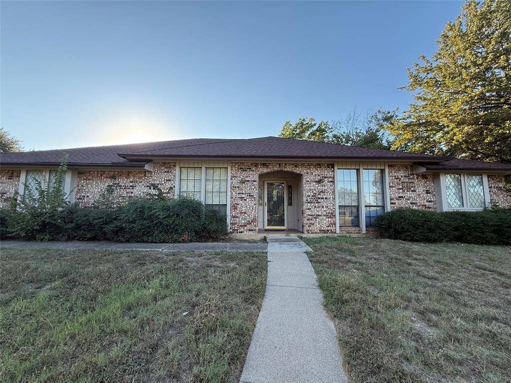 Southlake, TX 76092,1920 Fox Hollow Circle