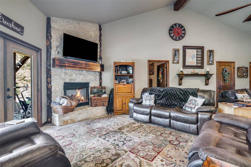 Emory, TX 75440,332 Rs County Road 3130