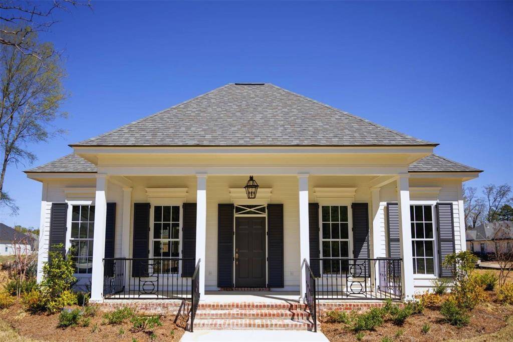 Shreveport, LA 71106,2105 Pecan Square Avenue