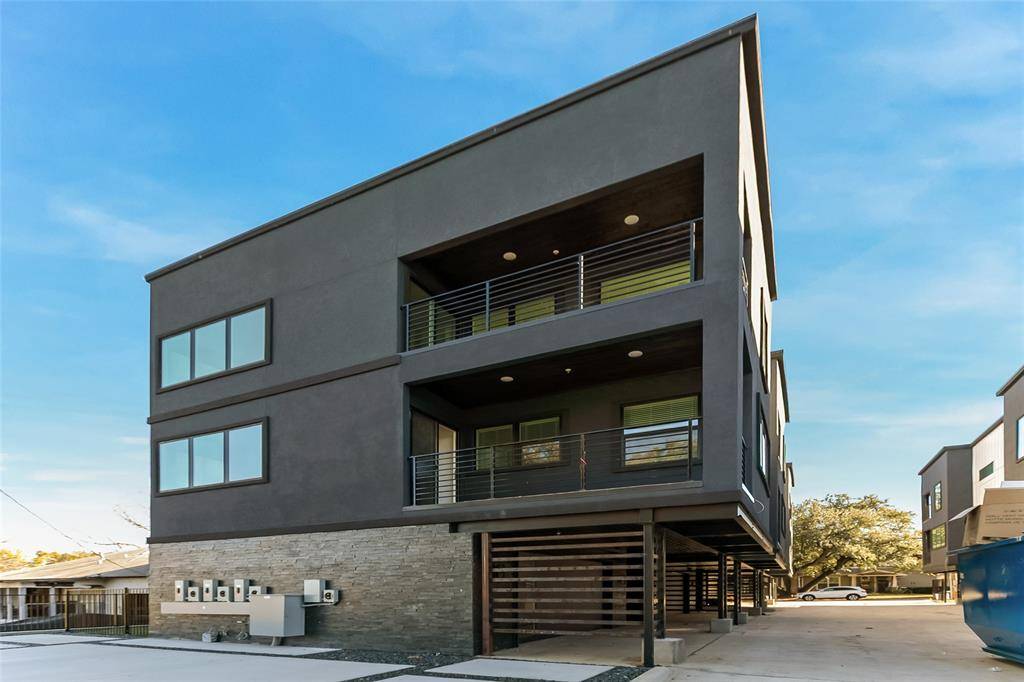 Fort Worth, TX 76102,1105 Poindexter Street #B2