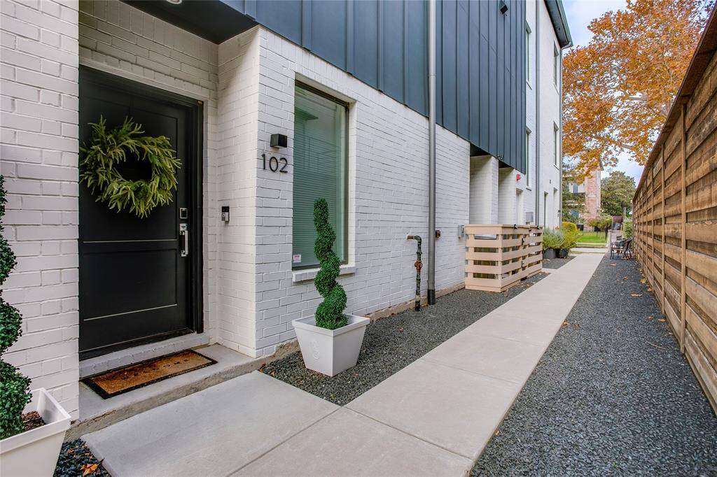 Dallas, TX 75219,4223 Holland Avenue #102