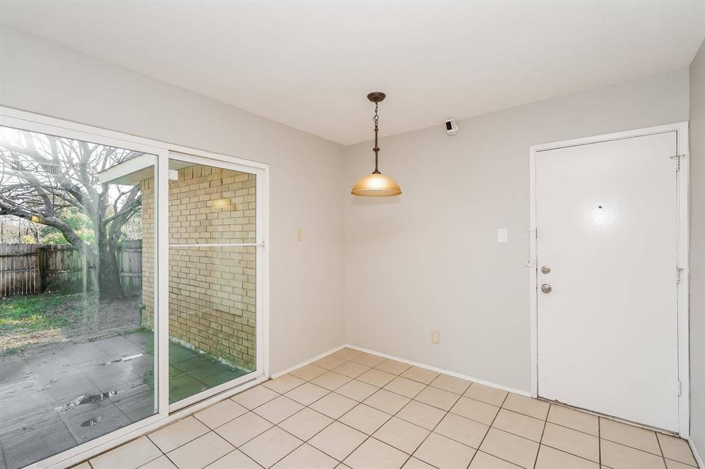 Dallas, TX 75249,9814 Emory Oak Circle