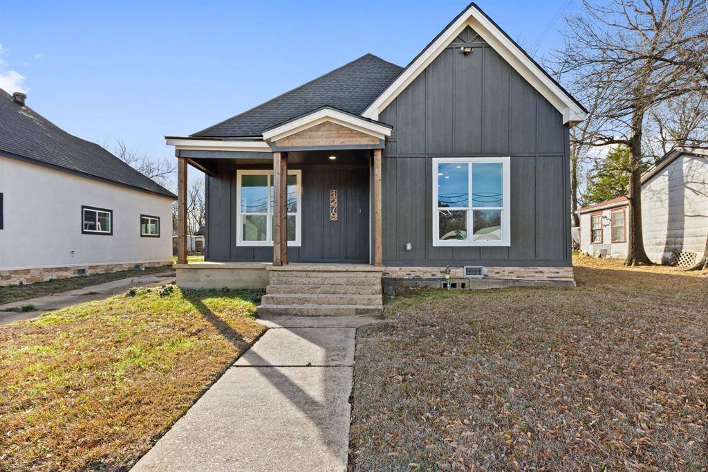 Paris, TX 75460,1279 Bonham Street