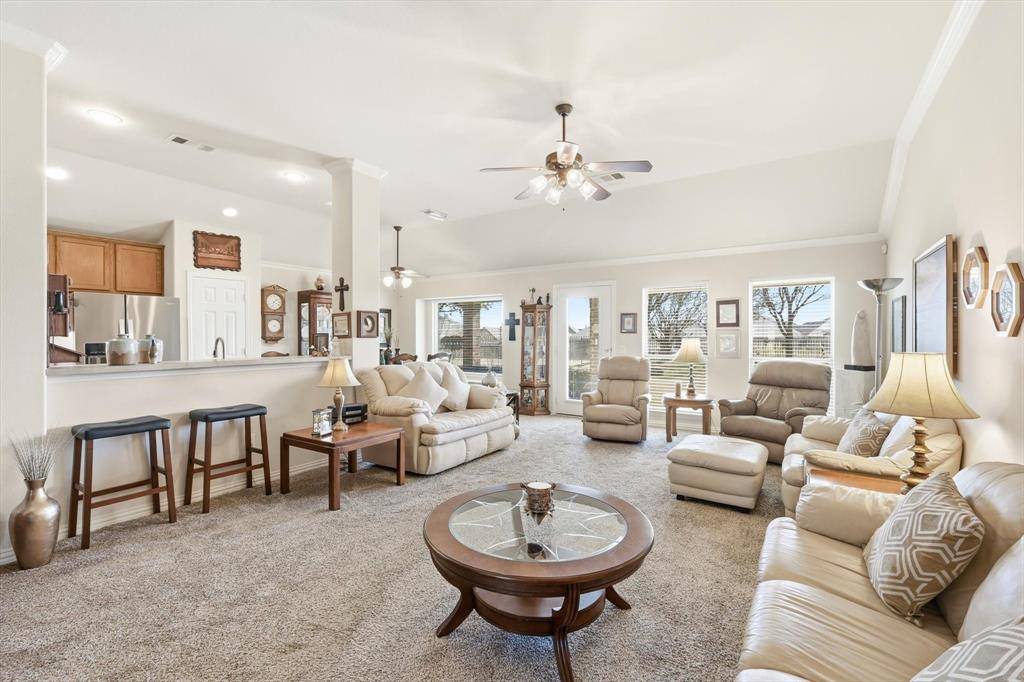 Denton, TX 76207,9621 Applewood Trail