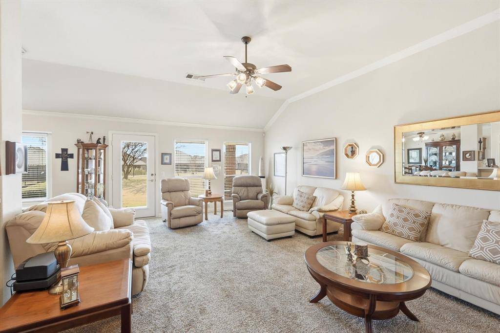 Denton, TX 76207,9621 Applewood Trail