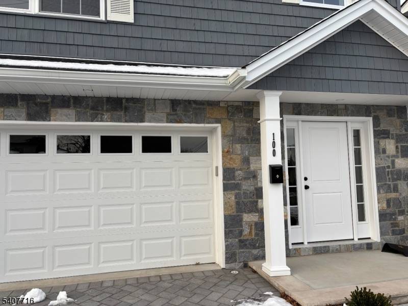 Lodi Boro, NJ 07644,100 Charlton