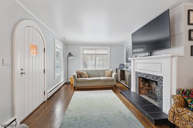 Roseland Boro, NJ 07068,15 Godfrey Ave