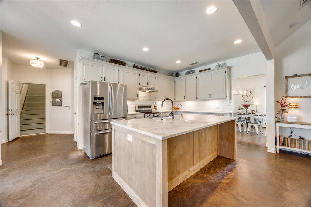 Bonham, TX 75418,899 County Road 1555