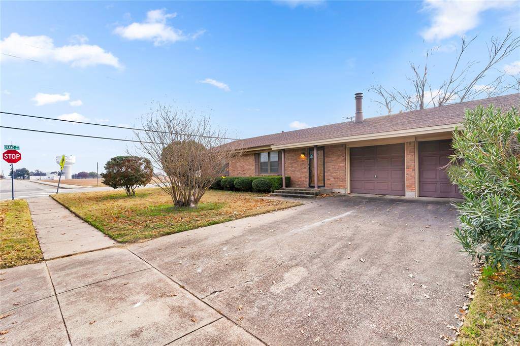 Cleburne, TX 76033,1301 Rose Avenue