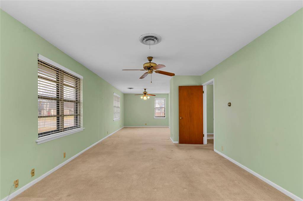 Cleburne, TX 76033,1301 Rose Avenue