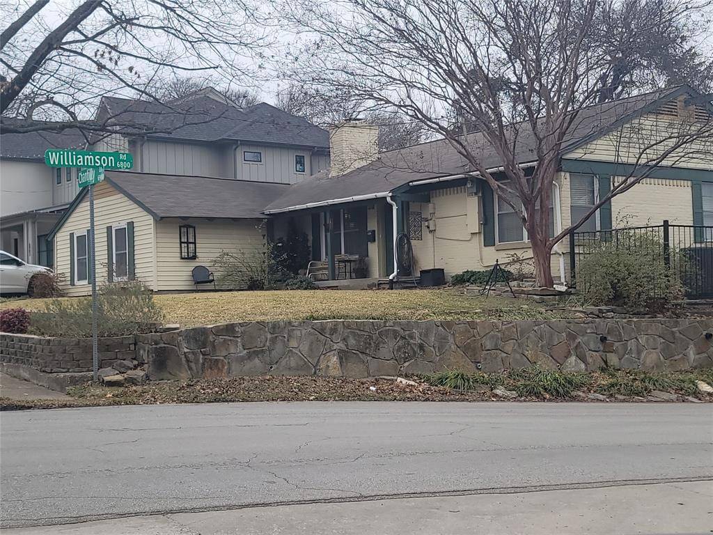 Dallas, TX 75214,6911 Chantilly Lane