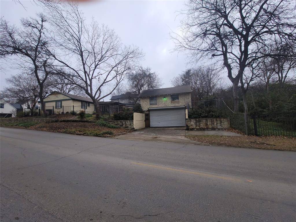 Dallas, TX 75214,6911 Chantilly Lane