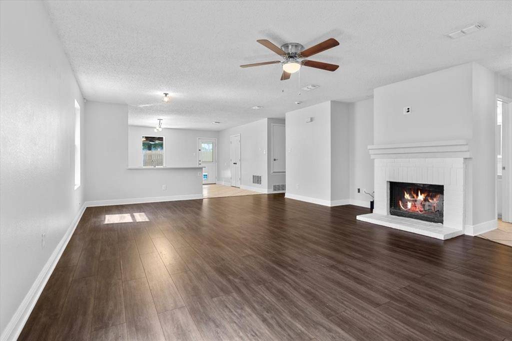 Arlington, TX 76001,1014 Mazourka Drive