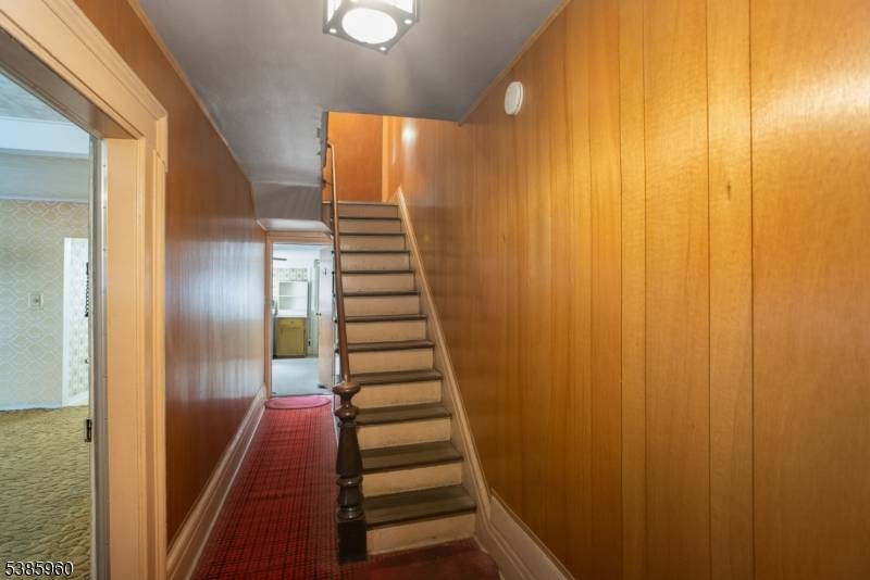 Newark City, NJ 07105,87 Mcwhorter St