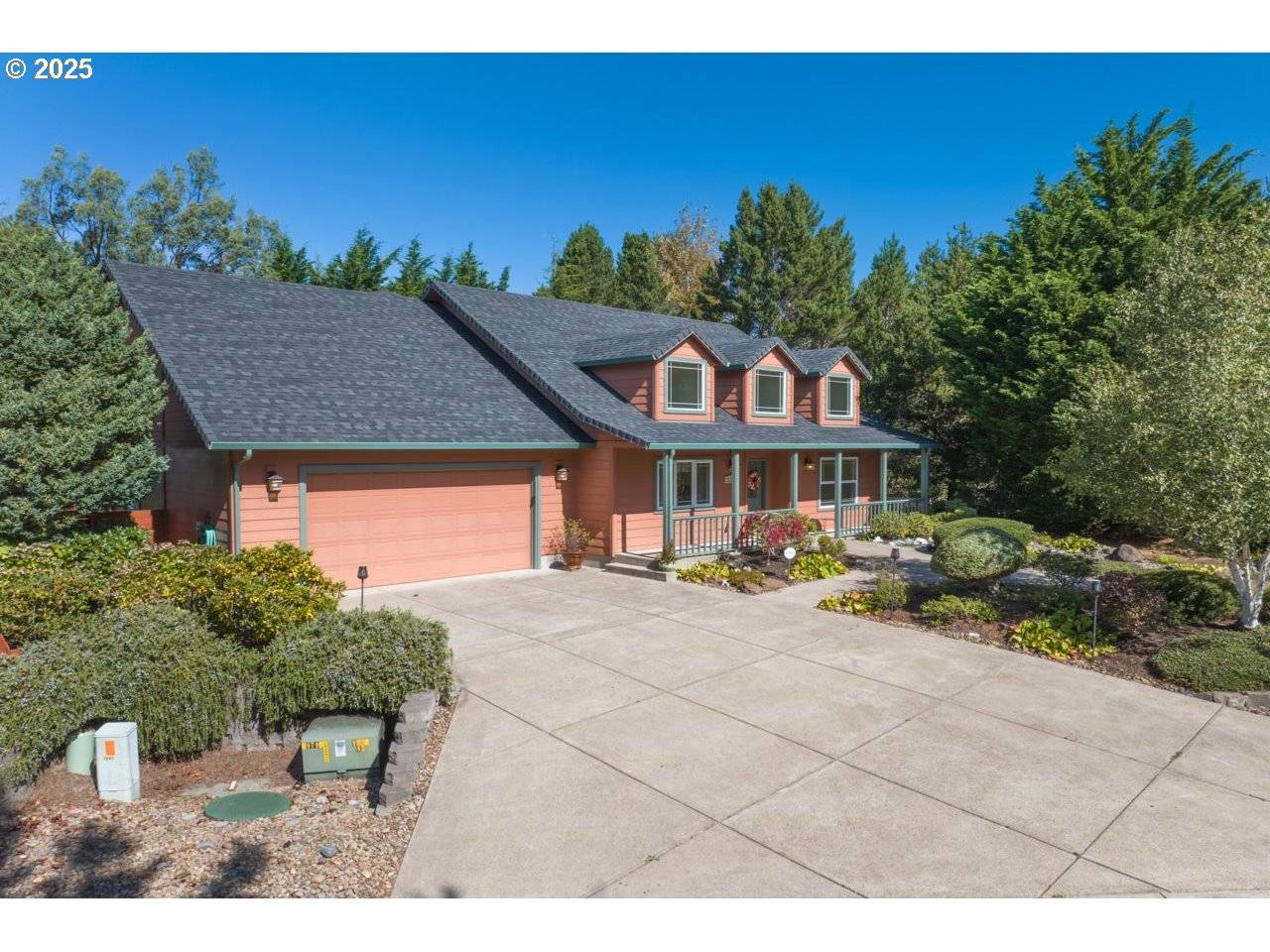 2131 E WILLOW LOOP, Florence, OR 97439