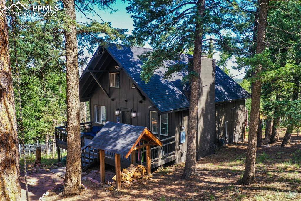 Divide, CO 80814,377 Ridge RD