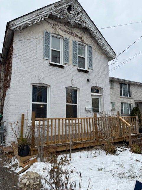 Brantford, ON N3S 5P5,115 Murray ST