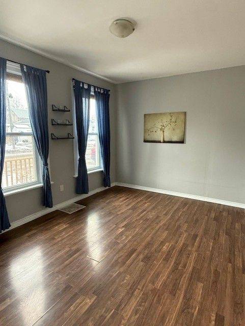 Brantford, ON N3S 5P5,115 Murray ST