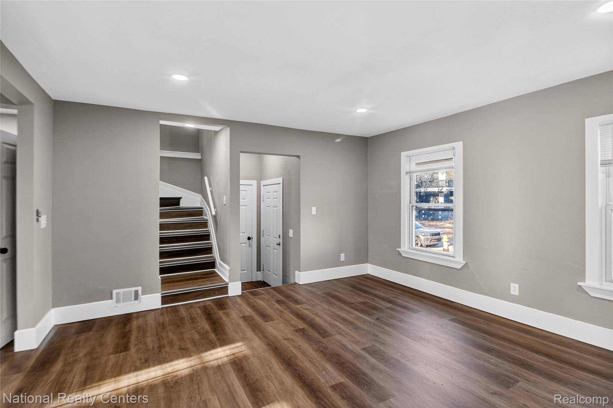 Detroit, MI 48206,3437 Edison ST