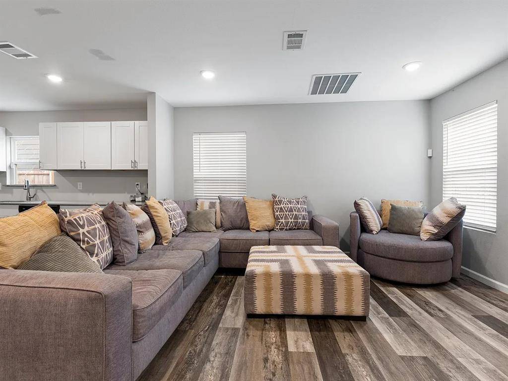 Dallas, TX 75216,2819 Alabama Avenue