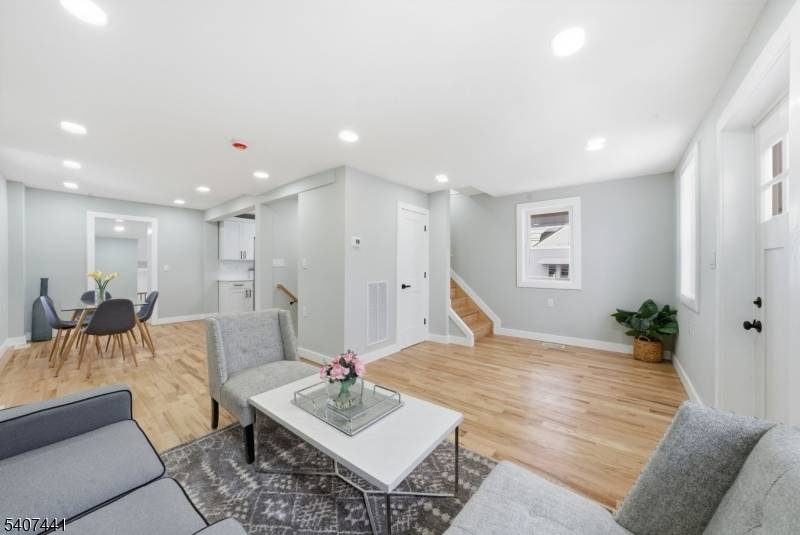 Franklin Twp., NJ 08873,115 Frank St