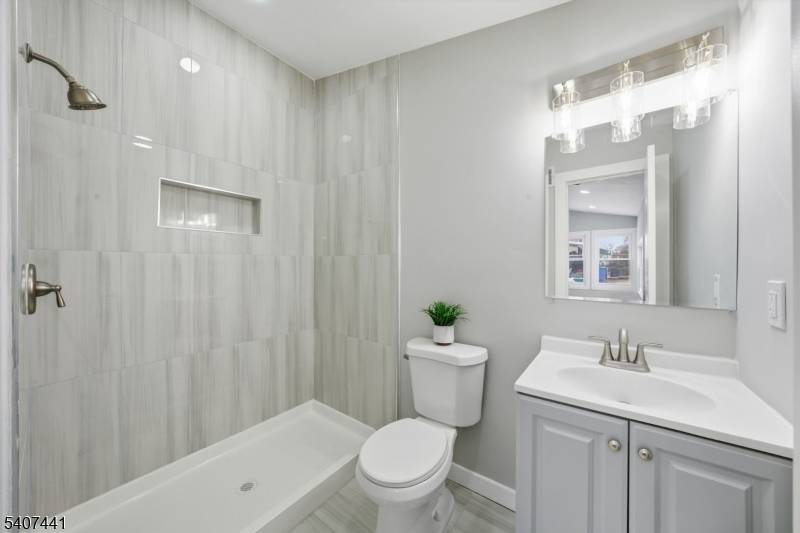 Franklin Twp., NJ 08873,115 Frank St