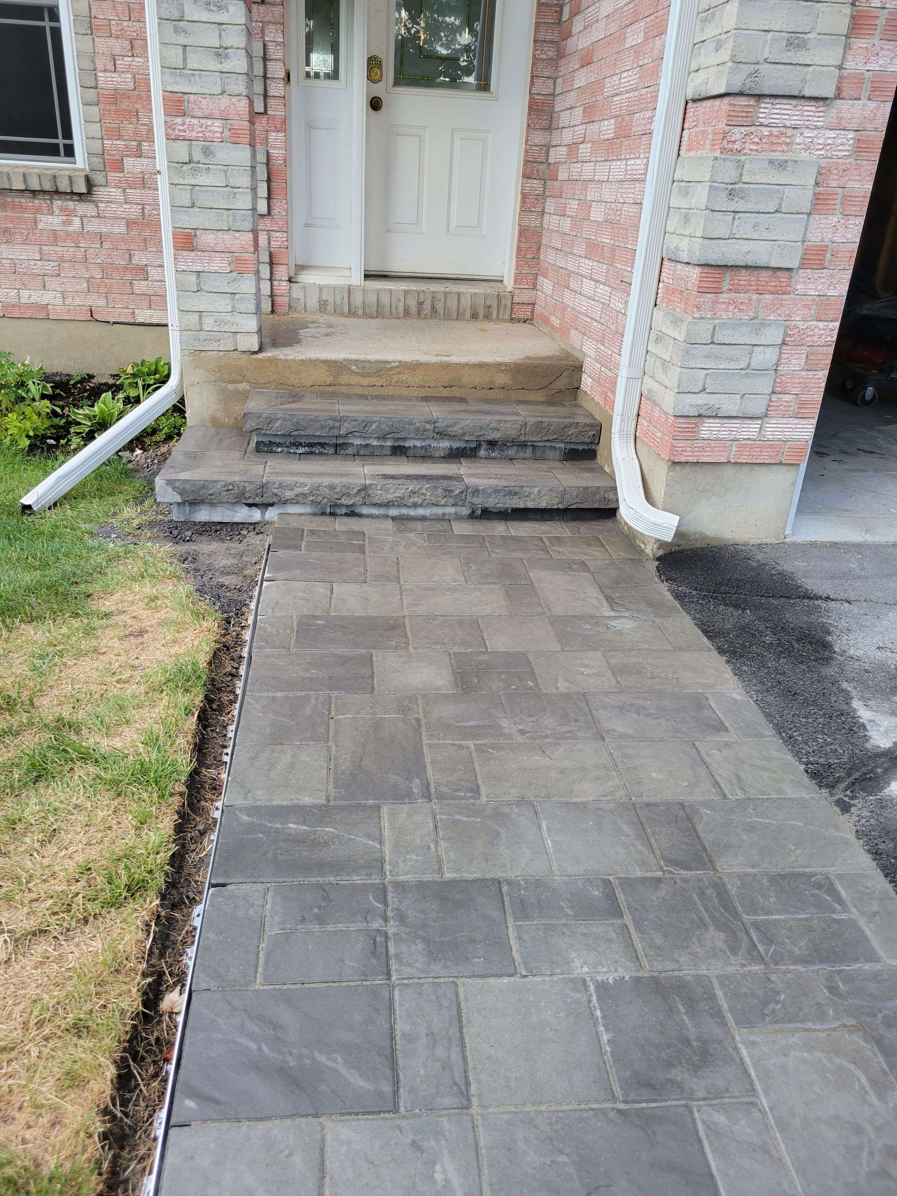 Cornwall, ON K6J 5V1,1791 Cumberland ST