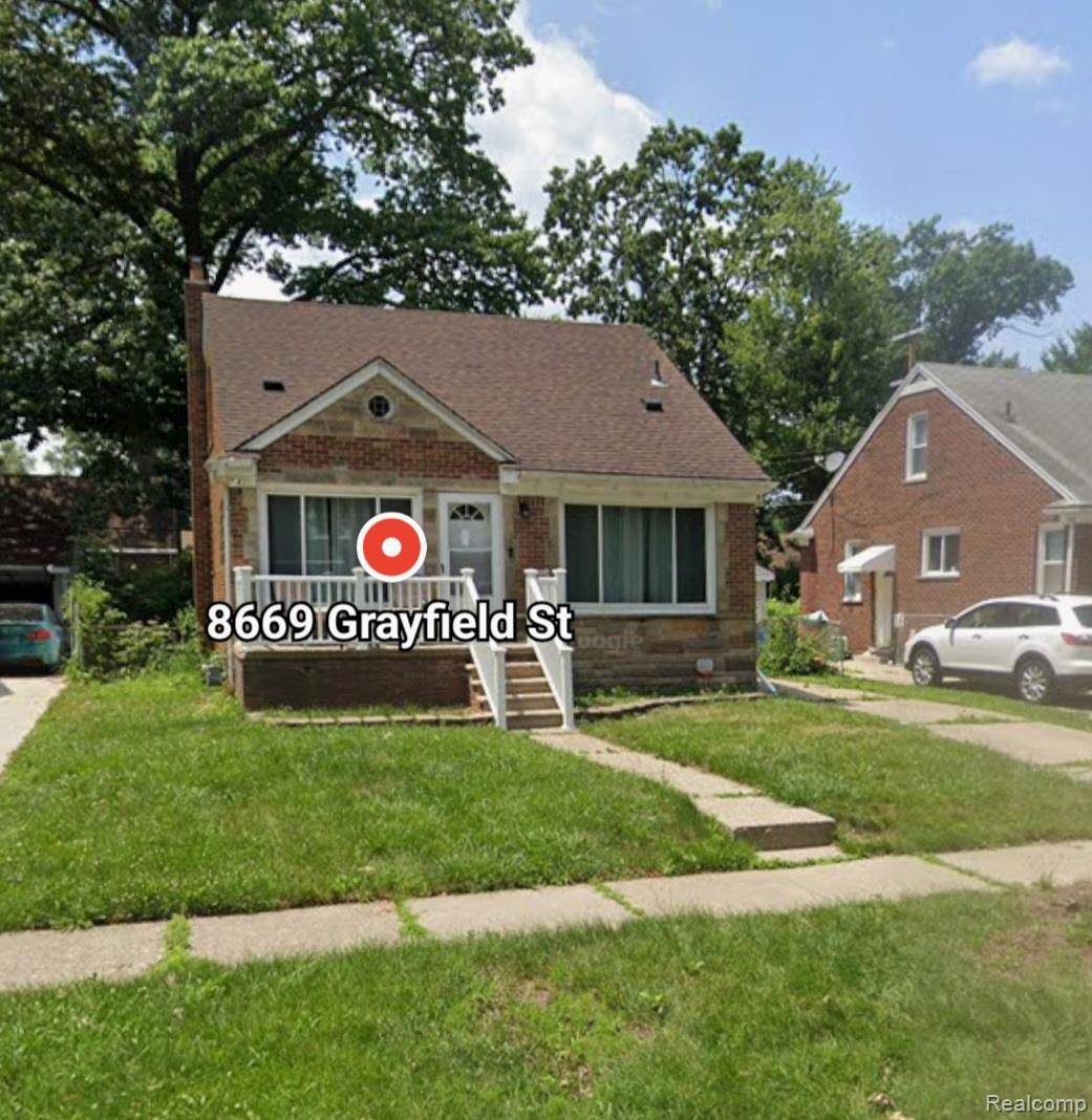 Dearborn Heights, MI 48127,8669 Grayfield ST